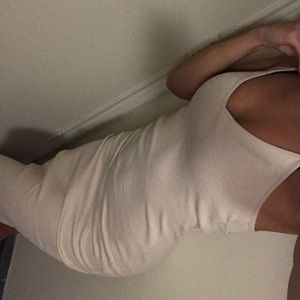 Long spaghetti strap beige dress ✨